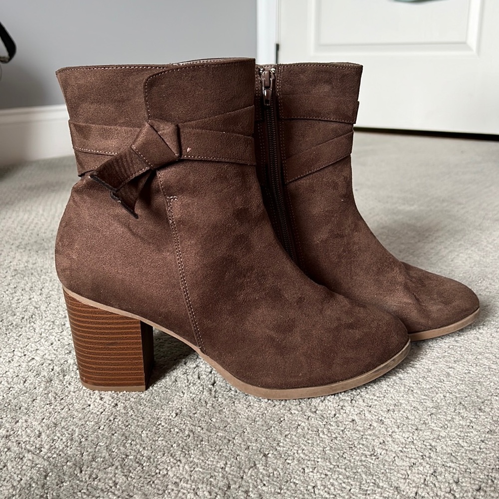 Brown American Eagle Boots